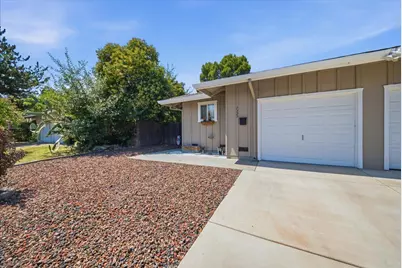 7225 Camel Rock Way, Citrus Heights, CA 95610 - Photo 4