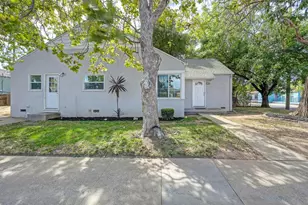 3896 12th Ave, Sacramento, CA 95817 - Photo 2