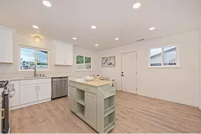 8894 Sharkey Avenue, Elk Grove, CA 95624 - Photo 8