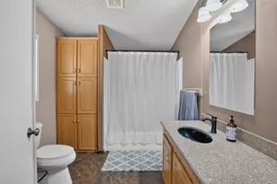 26174 N Fuhrman Rd, Acampo, CA 95220 - Photo 24