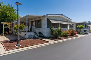 Maui Terrance, Modesto, CA 95355 - Photo 2