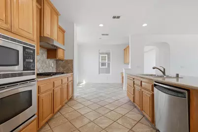 1241 Calypso Ranch Drive, Plumas Lake, CA 95961 - Photo 10