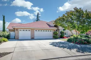 3055 Fairmont Ct, Madera, CA 93637 - Photo 2
