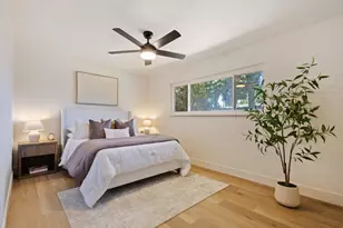 8949 Plaza Park Dr, Elk Grove, CA 95624 - Photo 16