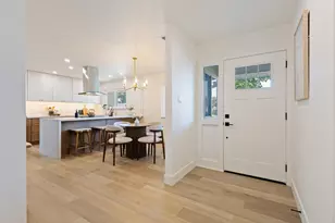 8949 Plaza Park Dr, Elk Grove, CA 95624 - Photo 10