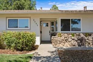 8949 Plaza Park Dr, Elk Grove, CA 95624 - Photo 2