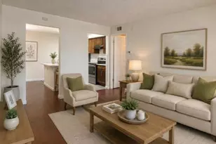700 Del Verde Cir, Sacramento, CA 95833 - Photo 2