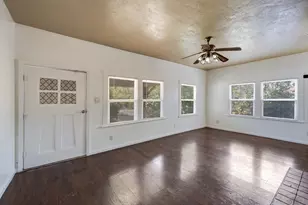 3128 Clay St, Sacramento, CA 95815 - Photo 4