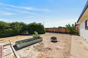 2121 Sugartree Dr, Pittsburg, CA 94565 - Photo 34