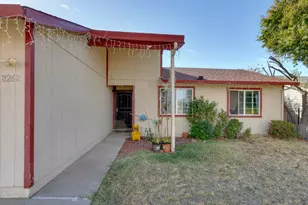 8262 Lockborne Dr, Sacramento, CA 95823 - Photo 2