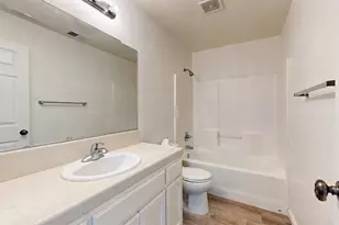 736 Morris Ln, Madera, CA 93637 - Photo 16