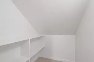 7713 S Cove Dr, Sacramento, CA 95831 - Photo 24