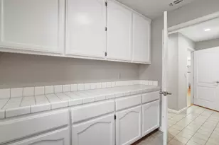 7713 S Cove Dr, Sacramento, CA 95831 - Photo 42