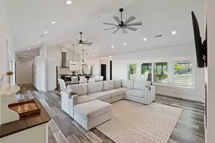 21379 N Mann Rd, Acampo, CA 95220 - Photo 14