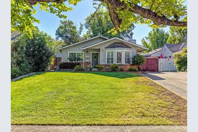 1733 38th Street, Sacramento, CA 95816 - Photo 1