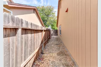 5957 Sawyer Circle, Sacramento, CA 95823 - Photo 34