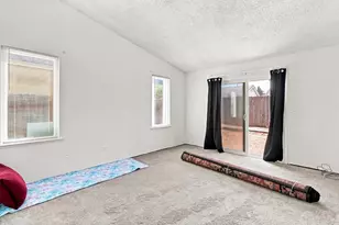 5957 Sawyer Cir, Sacramento, CA 95823 - Photo 24