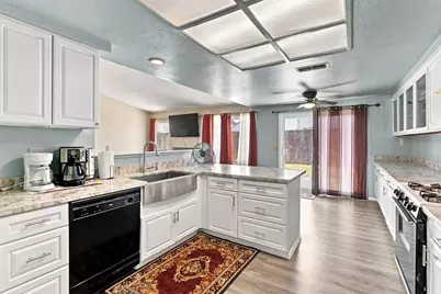 5957 Sawyer Circle, Sacramento, CA 95823 - Photo 20
