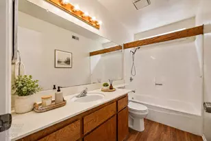 1400 Pebblewood Dr, Sacramento, CA 95833 - Photo 30