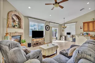 7920 Iona Way, Sacramento, CA 95828 - Photo 14