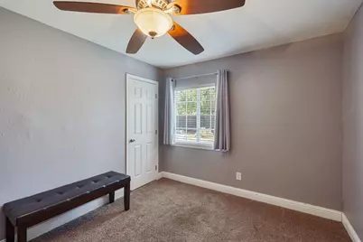 5391 Standish Road, Sacramento, CA 95820 - Photo 18