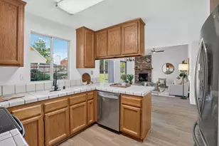101 Independence Ct, Roseville, CA 95747 - Photo 10