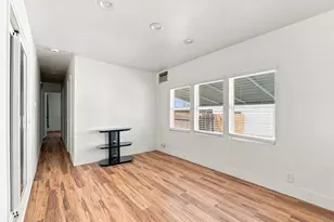 Dias Ave, Sacramento, CA 95824 - Photo 18
