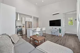 450 Tailoff Ln, Sacramento, CA 95818 - Photo 16