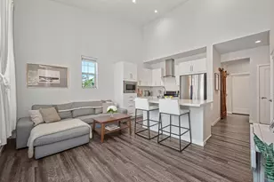 450 Tailoff Ln, Sacramento, CA 95818 - Photo 1