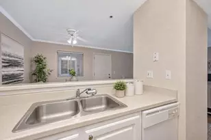 1019 Dornajo Way, Sacramento, CA 95825 - Photo 10