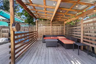 2090 Pebblewood Dr, Sacramento, CA 95833 - Photo 32