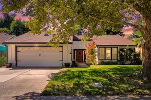 2090 Pebblewood Dr, Sacramento, CA 95833 - Photo 36