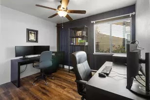 2090 Pebblewood Dr, Sacramento, CA 95833 - Photo 26