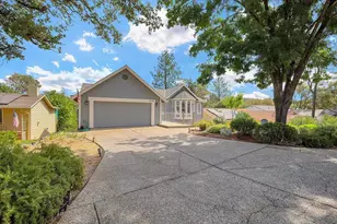 18198 Hummingbird Dr, Penn Valley, CA 95946 - Photo 2