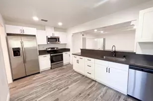 6150 Parkoaks Dr, Citrus Heights, CA 95621 - Photo 2