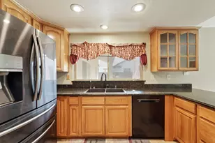 152 Redwood Ave, Tracy, CA 95376 - Photo 18