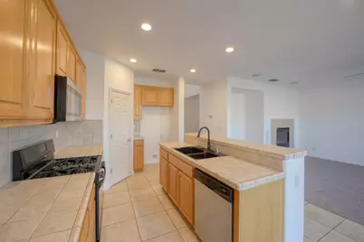 9387 Vintner Circle, Patterson, CA 95363 - Photo 18
