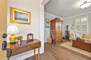 10817 Portico Cir, Rancho Cordova, CA 95670 - Photo 8