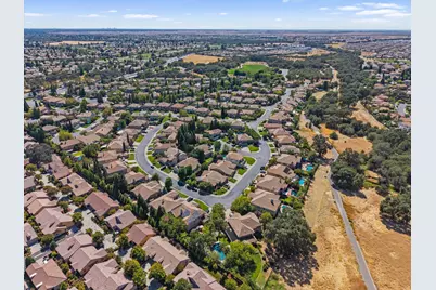 1664 Avondale Dr, Roseville, CA 95747 - Photo 36