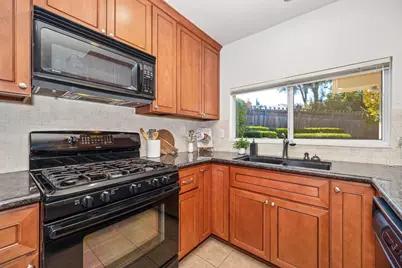 5241 Ridgegate Way, Fair Oaks, CA 95628 - Photo 18