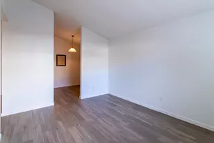 8208 Cottonfield Way, Sacramento, CA 95828 - Photo 6
