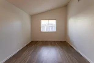 8208 Cottonfield Way, Sacramento, CA 95828 - Photo 8