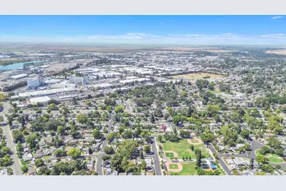 1823 Pennsylvania Avenue, West Sacramento, CA 95691 - Photo 2