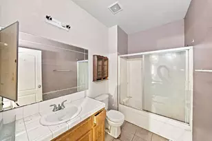 921 Udona Ln, Modesto, CA 95351 - Photo 14