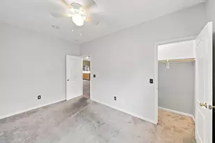 921 Udona Ln, Modesto, CA 95351 - Photo 12