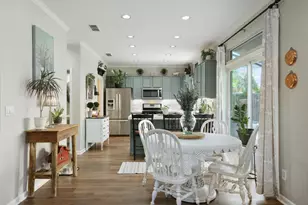 201 Waters Edge Dr, Waterford, CA 95386 - Photo 20