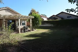 7926 Mansell Way, Elk Grove, CA 95758 - Photo 10