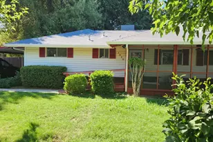 1075 Hedge Ave, Olivehurst, CA 95961 - Photo 1