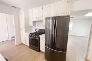 5313 Fernwood Way, Sacramento, CA 95841 - Photo 10