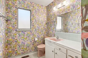 7035 Van Maren Ln, Citrus Heights, CA 95621 - Photo 20